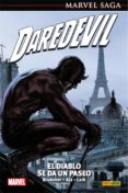 DAREDEVIL 16: EL DIABLO SE DA UN PASEO de BRUBAKER, ED  LARK, MICHAEL 