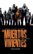 LOS MUERTOS VIVIENTES (INTEGRAL): LIBRO 3 de KIRKMAN, ROBERT 