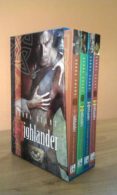 ESTUCHE HIGHLANDER (CONTIENE: EL BESO DEL DEMONIO; EL PERGAMINO O CULTO; EL CONJURO OLVIDADO; EL ESCUDO PROTECTOR) de GRANT, DONNA 