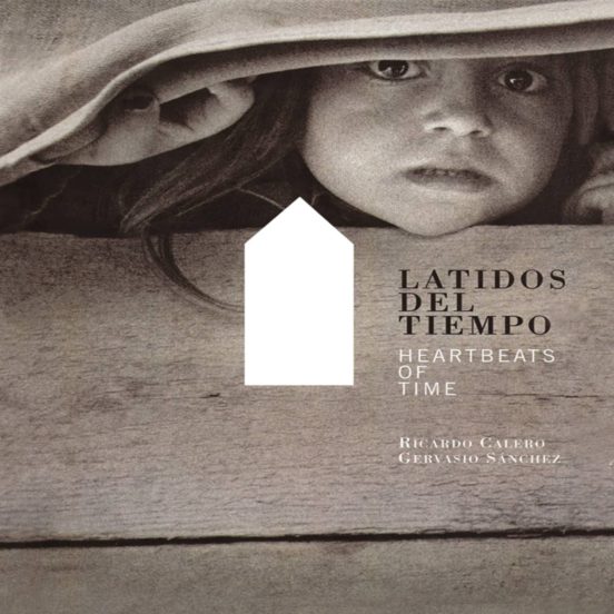 Latidos Del Tiempo = Hearbeats Of Time