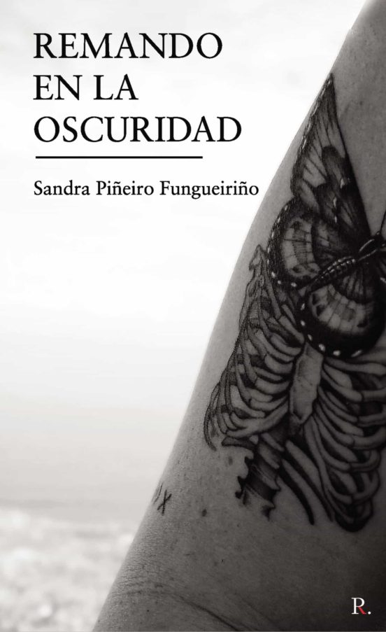 Remando En La Oscuridad
