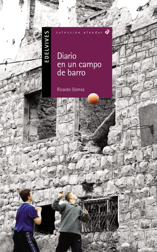 Diario En Un Campo De Barro