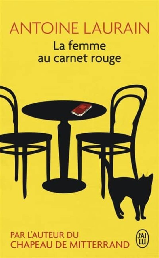 La Femme Au Carnet Rouge