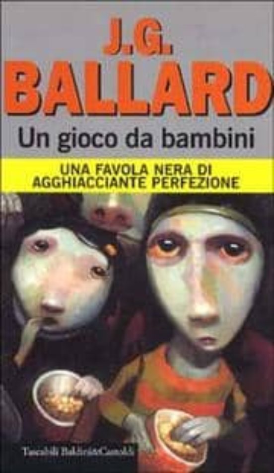 Un Gioco Da Bambini. Una Farola Nera Di Agghiacciante Perfezione