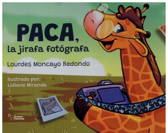Paca La Jirafa Fotógrafa