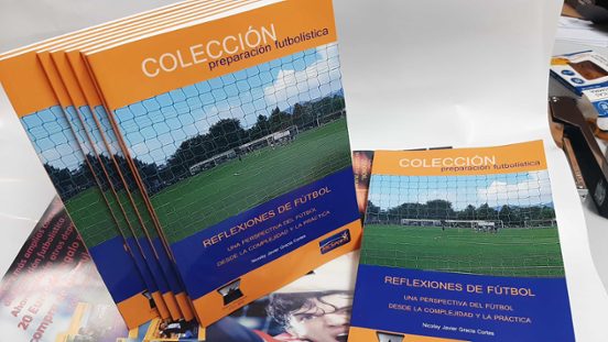 Refelxiones De Fútbol Una Perpectiva Del Fútbol Desde La Complejudad Y