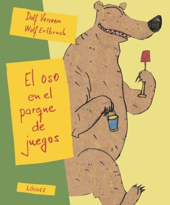 El Oso En El Parque De Juegos