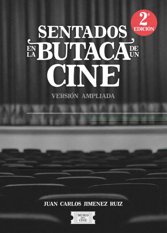 Sentados En La Butaca De Un Cine