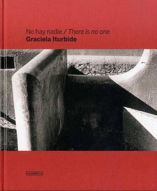 No Hay Nadie = There Is No One
