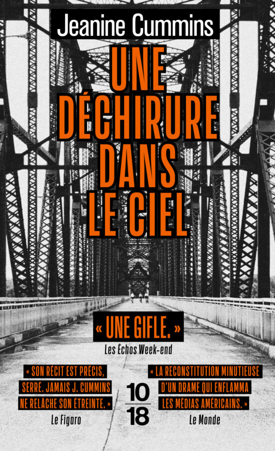 Une Dechirure Dans Le Ciel