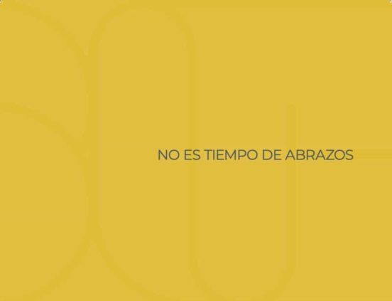 No Es Tiempo De Abrazos. Fotografías Y Aforismos