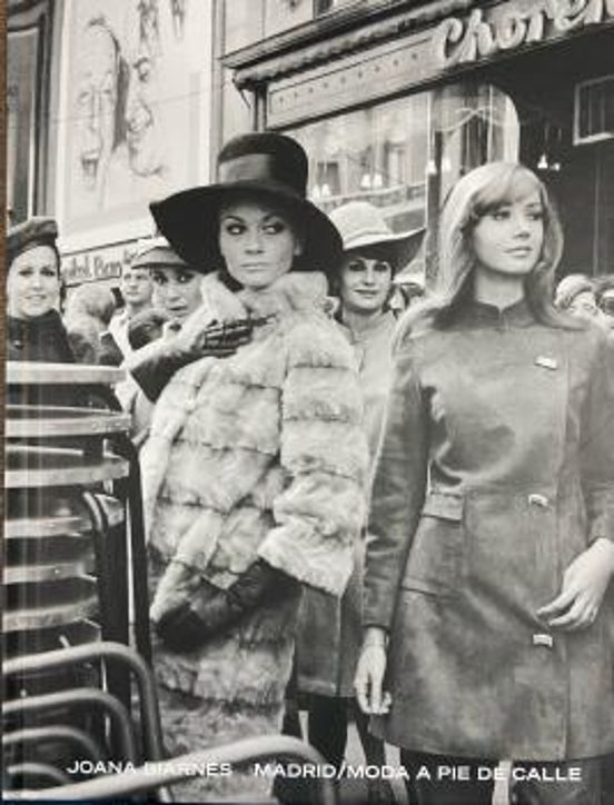 Joana Biarnés. Madrid / Moda A Pie De Calle