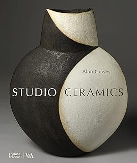 Studio Ceramics : British Studio Pottery