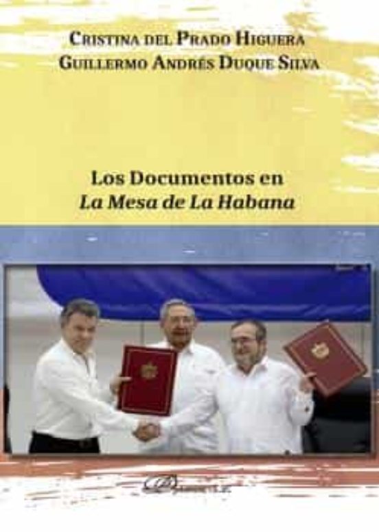 Los Documentos En La Mesa De La Habana