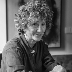 Ana R. Cañil
