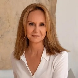 María Dueñas