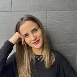 Ester Barranco Flores (@laovejanegra.psicologia)