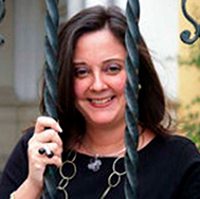 ANA LAURA CABEZUELO ARENAS