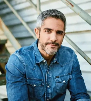 Roberto Leal