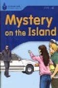 FOUNDATION READERS LEVEL 4.6-MYSTERY ON THE ISLAND di WARING, ROB 