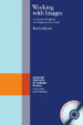 WORKING WITH IMAGES: A RESOURCE BOOK FOR THE LANGUAGE CLASSROOM: PAPERBACK WITH CD-ROM de GOLDSTEIN, BEN 