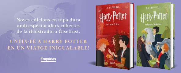 Libros sobre fondo morado