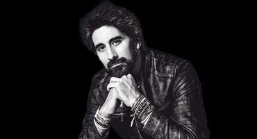 Manel Loureiro manda un afectuoso saludo a los lectores de Casa del Libro