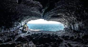 Cueva con apertura al mar